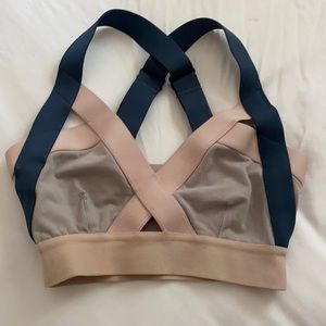 Aritzia Cage Sports Bra